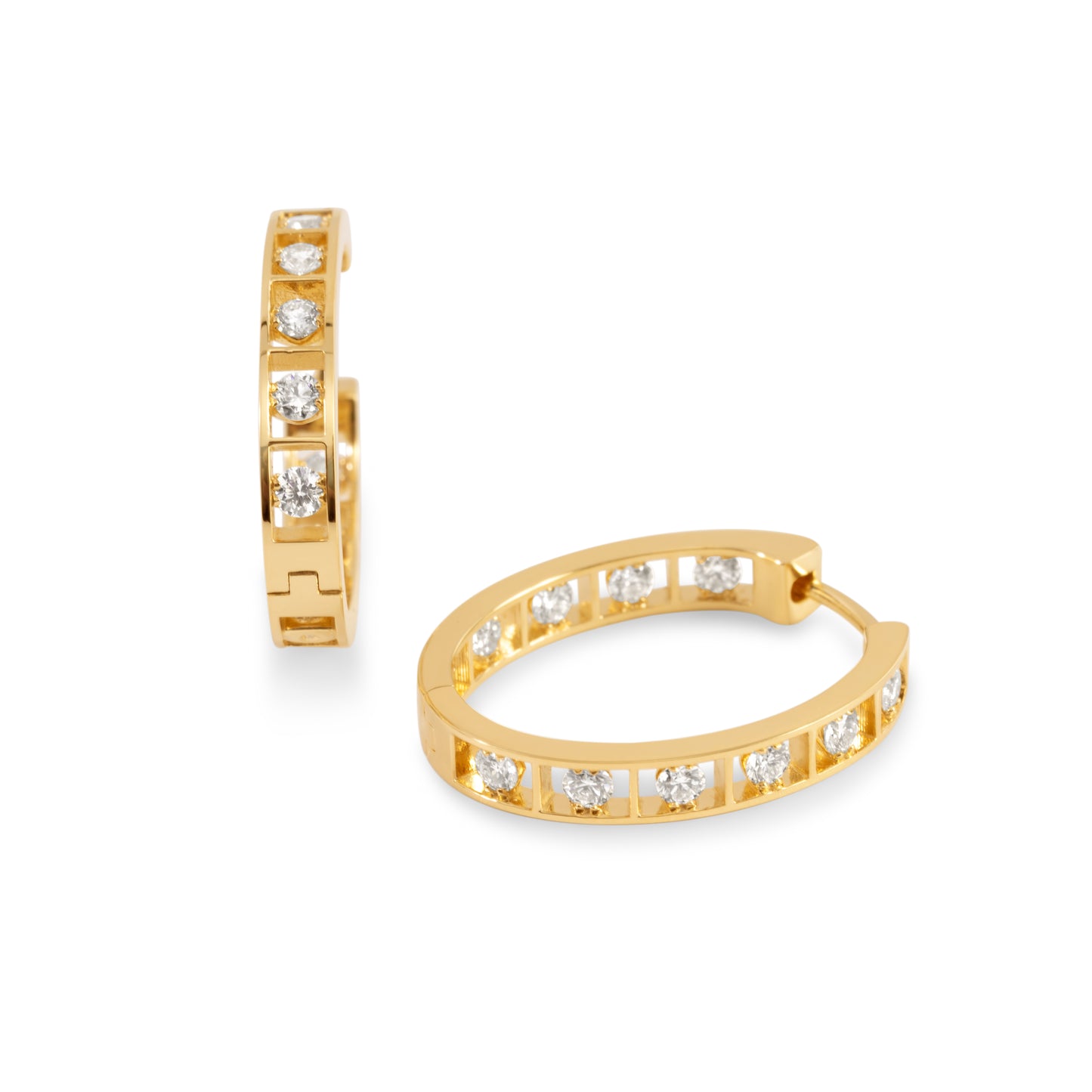 Milgrain and Channel Earring in 18K Yellow Gold with Diamonds