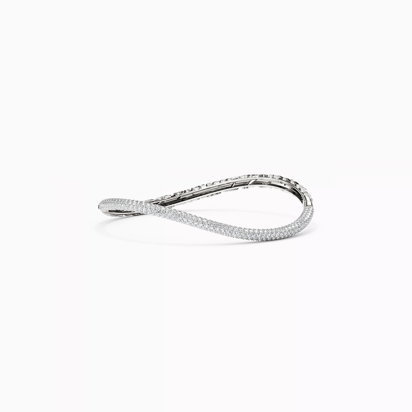 Twisted Bangle in 18K Gold with Diamonds