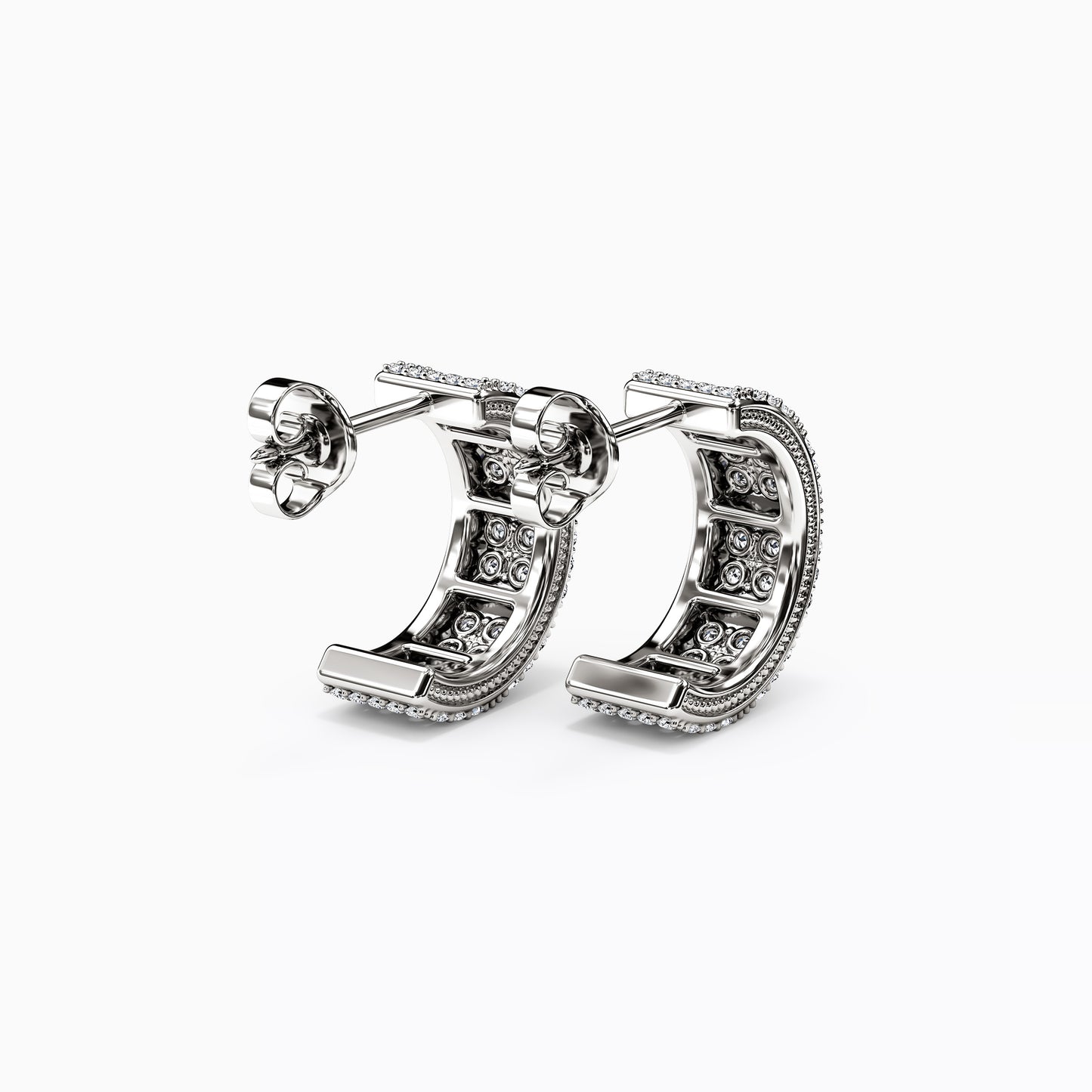 Shared Prong Detailed Edge Half-Hoop Earrings in 14K Gold With Diamonds