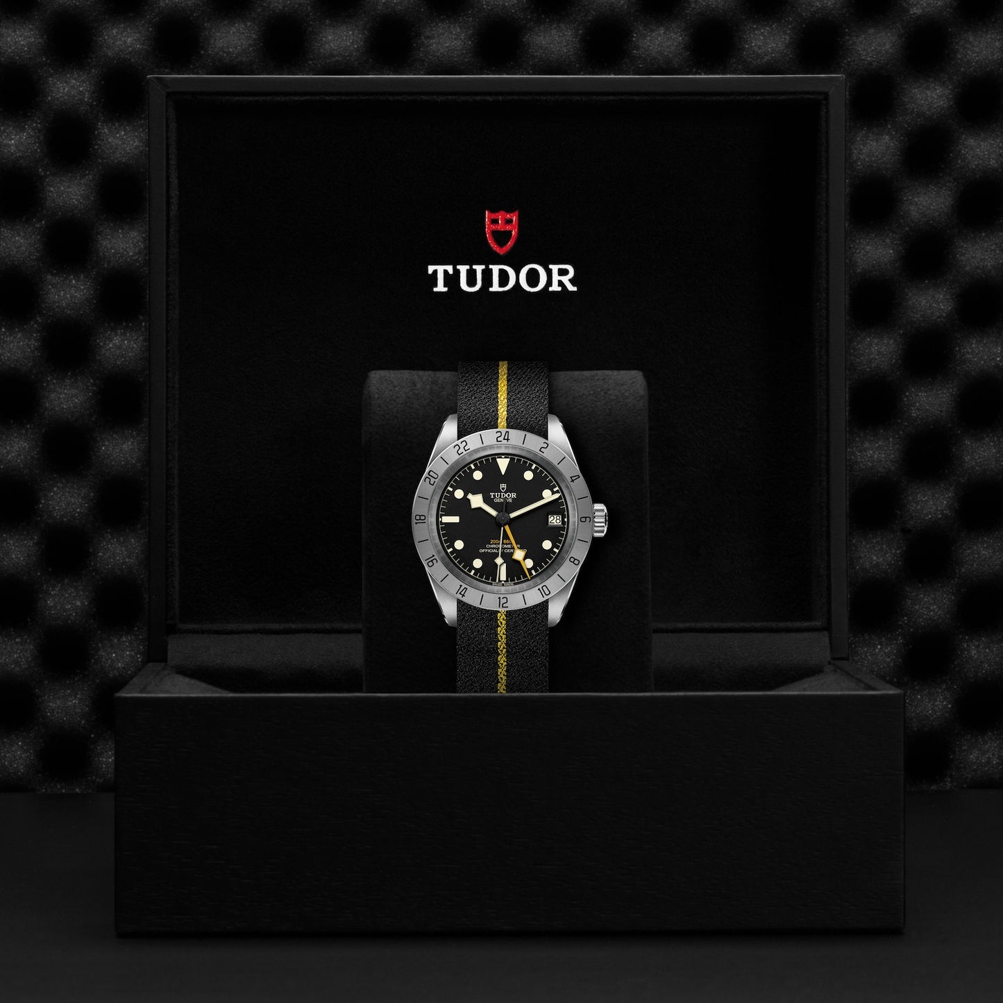 TUDOR BLACK BAY PRO M79470-0002