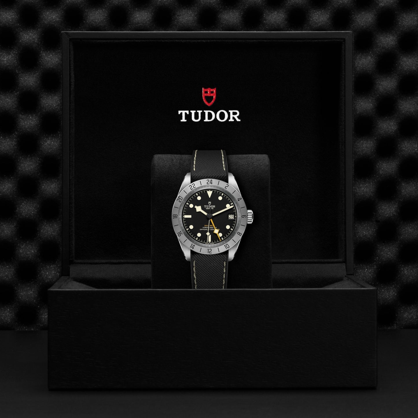 TUDOR BLACK BAY PRO M79470-0003