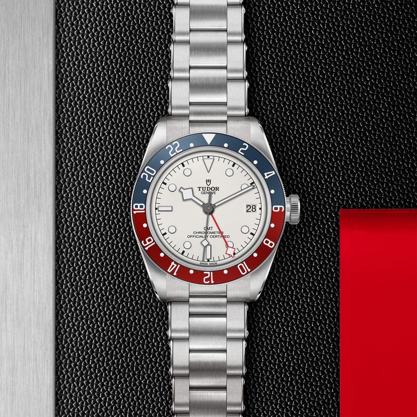 TUDOR BLACK BAY GMT M79830RB-0010