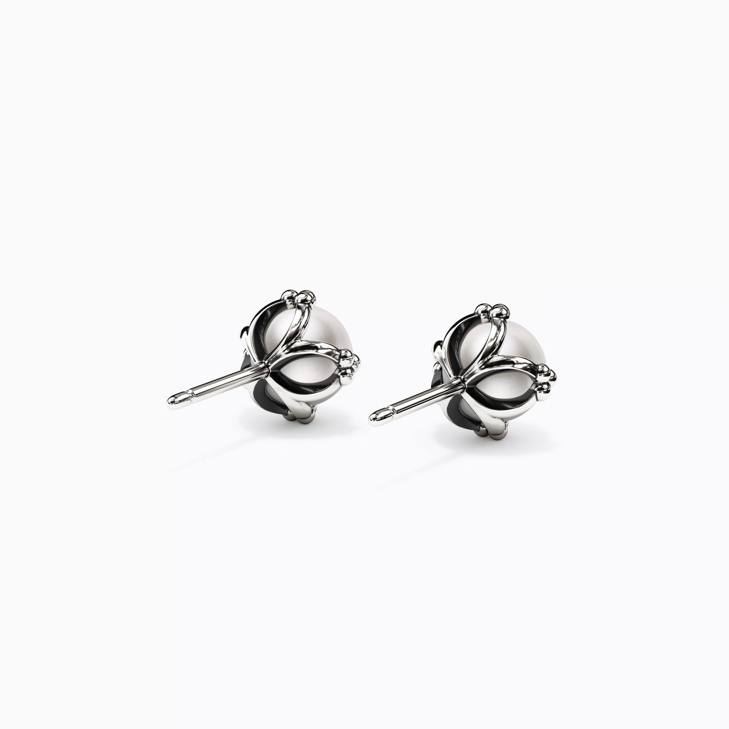 Pearl Stud Earrings in 14K Gold