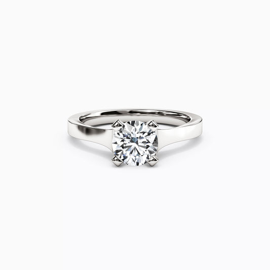 Solitaire Diamond Tapered Engagement ring in Platinum
