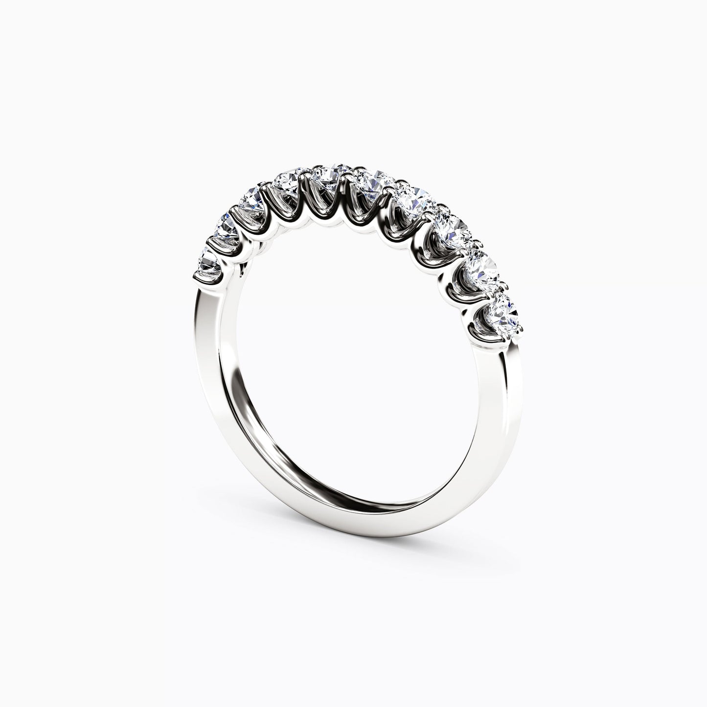 Diamond Scallop Graduated Wedding Band in 14K Gold